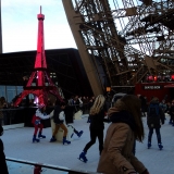 Patinoire Tour Eiffel - Ice Skating Rink Eiffel Tower - Erasmus of Paris