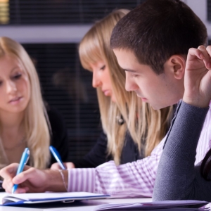 Students Jobs in Paris - Erasmus of Paris