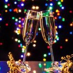 Glasses Champagne New Year&#039;s Eve France - Erasmus of Paris